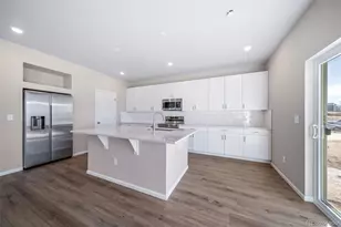 22302 E 38th Pl, Aurora, CO 80019 - Photo 7