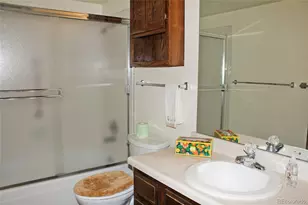 13850 E Marina Dr, Aurora, CO 80014 - Photo 15