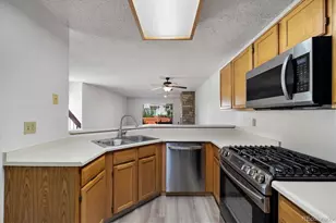 7476 E Arkansas Ave, Denver, CO 80231 - Photo 9