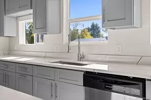 146 Stuart St, Denver, CO 80219 - Photo 7