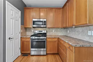 1340 S Duquesne Cir, Aurora, CO 80018 - Photo 9