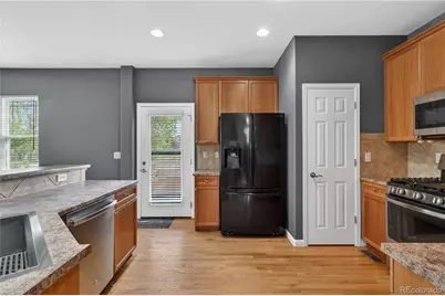 1340 S Duquesne Circle, Aurora, CO 80018 - Photo 11