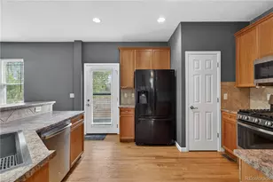 1340 S Duquesne Cir, Aurora, CO 80018 - Photo 11