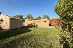 433 Sunnyside Ln, Longmont, CO 80504 - Photo 5