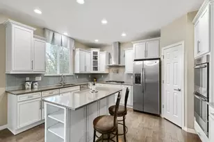 1004 Stanley Ct, Erie, CO 80516 - Photo 5