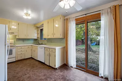 7555 W 69th Place, Arvada, CO 80003 - Photo 3