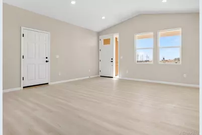 981 E Waverly Drive, Pueblo, CO 81007 - Photo 5