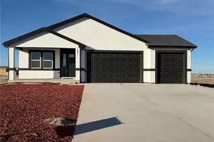 981 E Waverly Dr, Pueblo, CO 81007 - Photo 1