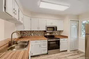 1811 S Quebec Way, Denver, CO 80231 - Photo 5
