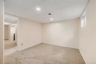 1811 S Quebec Way, Denver, CO 80231 - Photo 17