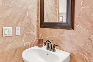 23562 E Phillips Pl, Aurora, CO 80016 - Photo 35