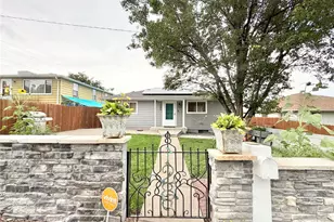 1285 W Gill Pl, Denver, CO 80223 - Photo 1