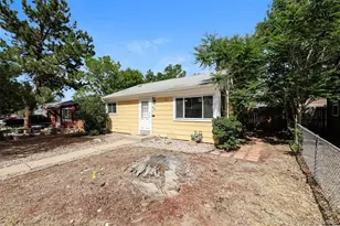 1616 Newark St, Aurora, CO 80010 - Photo 3