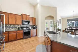 8325 Raspberry Dr, Frederick, CO 80504 - Photo 3