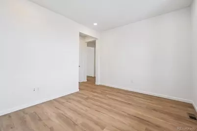 45933 Wood Thrush Avenue, Bennett, CO 80102 - Photo 5