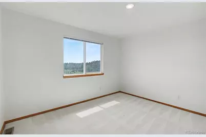 8485 Edgemont Way, Colorado Springs, CO 80919 - Photo 33