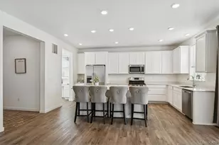 10203 Ursula Ct, Commerce City, CO 80022 - Photo 5