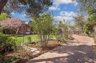 2300 Leyden St, Denver, CO 80207 - Photo 33