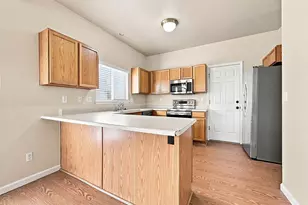 2220 W 101st Cir, Denver, CO 80260 - Photo 11