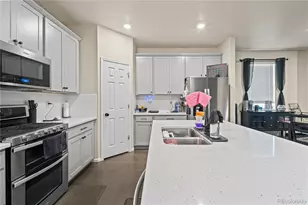 9268 Richfield St, Commerce City, CO 80022 - Photo 9