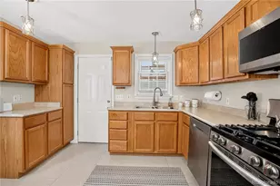 2635 S Linley Ct, Denver, CO 80219 - Photo 7