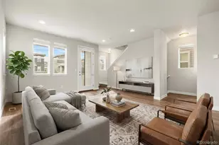 2372 S Scranton St, Aurora, CO 80014 - Photo 3