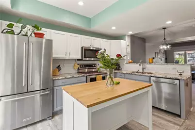 18727 E Yale Circle #D, Aurora, CO 80013 - Photo 5
