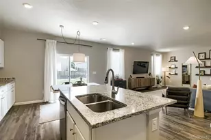 27104 E Archer Ave, Aurora, CO 80018 - Photo 7