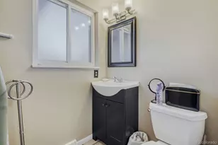 7464 E Colgate Pl, Denver, CO 80231 - Photo 23