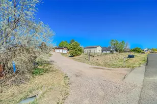 6785 S Pitkin St, Foxfield, CO 80016 - Photo 3