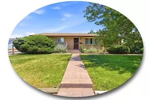 7290 S Penrose Ct, Centennial, CO 80122 - Photo 1