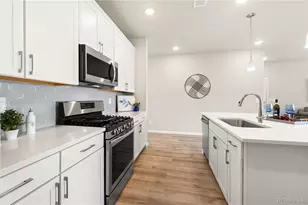 10597 Paris St, Henderson, CO 80640 - Photo 13