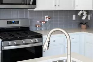 1828 S Poplar Ct, Denver, CO 80224 - Photo 7