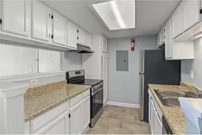 18105 E Ohio Avenue #104, Aurora, CO 80017 - Photo 5