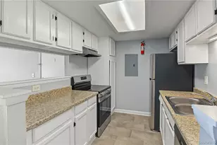 18105 E Ohio Ave, Aurora, CO 80017 - Photo 5