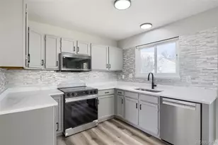 20339 E Powers Pl, Centennial, CO 80015 - Photo 5
