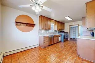 359 Quentin St, Aurora, CO 80011 - Photo 5