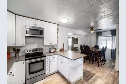 15562 E Bails Drive, Aurora, CO 80017 - Photo 7