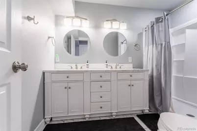 3893 S Shawnee Way, Aurora, CO 80018 - Photo 29