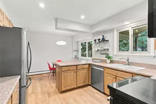 6528 E Milan Pl, Denver, CO 80237 - Photo 15