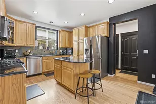 10059 Southlawn Cir, Commerce City, CO 80022 - Photo 13