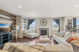 3197 Cool Meadow Pl, Castle Rock, CO 80104 - Photo 5