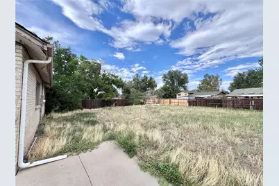 14385 Pensacola Drive, Denver, CO 80239 - Photo 11