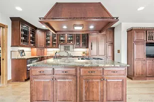 8 Raven Hill Ct, Colorado Springs, CO 80919 - Photo 3