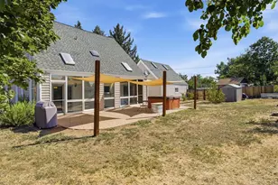 8074 W Brook Dr, Littleton, CO 80128 - Photo 3