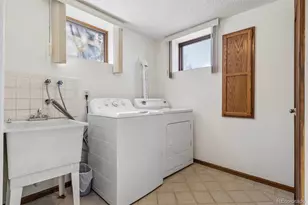 1105 Garrison St, Lakewood, CO 80215 - Photo 25