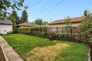 3699 Grape St, Denver, CO 80207 - Photo 23