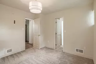 3699 Grape St, Denver, CO 80207 - Photo 11