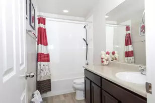 15803 E Warner Dr, Denver, CO 80239 - Photo 17