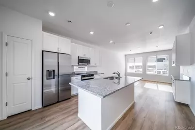 46589 Sunflower Lane, Bennett, CO 80102 - Photo 5